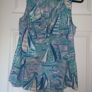 Lilly Pulitzer Essie top size XL
